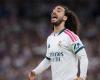 بالبلدي : فيديو
      |
      كوكوريلا
      يتوجه
      بطلب
      ساخر
      لحكم
      مباراة
      ريال
      مدريد
      وفياريال
      بعد
      طرد
      فينيسيوس