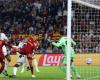بالبلدي : رجل
      مباراة
      ريال
      مدريد
      وروما
      في
      دوري
      أبطال
      أوروبا
