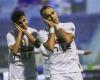 بالبلدي : أول
      تعليق
      من
      ناصر
      منسي
      بعد
      واقعة
      إلقاء
      قميص
      الزمالك
      أمام
      الجيش
      الرواندي
