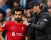 بالبلدي : مستشهدًا
      بـ
      محمد
      صلاح..
      كلوب
      يراوغ
      بشأن
      أفضل
      لاعب
      دربه
      في
      مسيرته