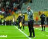 بالبلدي : مدرب
      سيراميكا
      كليوباترا
      بعد
      الفوز
      على
      زد:
      علي
      ماهر
      ألغى
      التعادل
      من
      قاموسنا