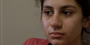 بالبلدي: "رأيتها تسقط".. مراهقة تروي ما حدث لحظة فقدان يدها جراء قصف أثناء محاولة الفرار من غزة