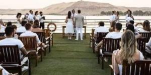 بالبلدي: عروس أمريكية تطلب من ضيوفها دفع ثمن الوجبة المقدمة لهم بحفل زفافها