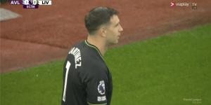 بالبلدي : فيديو | خطأ فادح من مارتينيز.. ليفربول يسجل الهدف الأول أمام أستون فيلا