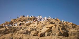 بالبلدي : لماذا سُمي جبل عرفات بهذا الاسم؟.. اعرف القصة كاملة