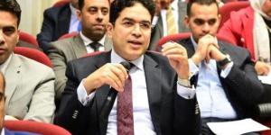 بالبلدي : ضياء
      الدين
      داوود:
      الحكومة
      تلعب
      بالنار
      وتتجرأ
      على
      الشعب
      المصري