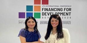 بالبلدي : وزيرة
      التخطيط
      والتنمية
      تعقد
      جلسة
      مباحثات
      موسعة
      مع
      نظيرتها
      الألمانية
      لمناقشة
      أولويات
      الشراكة
      بين
      البلدين