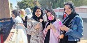 بالبلدي : مستوى
      امتحان
      الكيمياء
      2025..
      طلاب
      الثانوية
      العامة:
      أفضل
      من
      الفيزياء