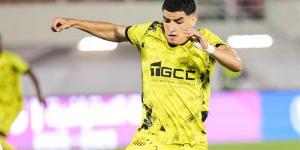 بالبلدي : مدرب
      سفيان
      بنجديدة
      السابق
      يعدد
      مميزات
      اللاعب:
      الأهلي
      محظوظ
      بضمه