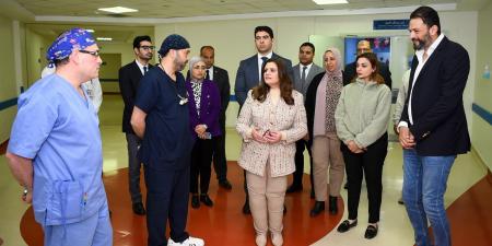 بالبلدي: بالصور.. وزيرة الهجرة تتفقد مستشفى الناس لجراحات أمراض القلب للأطفال