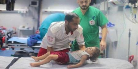 بالبلدي: إجلاء 14 مريضاً من مجمع ناصر الطبي إلى مستشفيات جنوب غزة