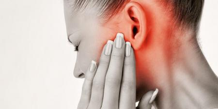 بالبلدي : علاجات منزلية للتخفيف من التهابات الأذن لدى البالغين.. الكمادات الدافئة أبرزها