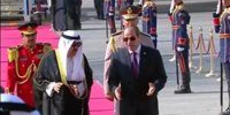 بالبلدي : الرئيس السيسي يستقبل أمير الكويت بمطار القاهرة | بث مباشر