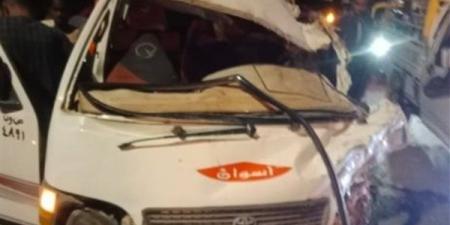 بالبلدي: مصرع شخص وإصابة 5 آخرين في حادث تصادم سيارتين بأسوان belbalady.net