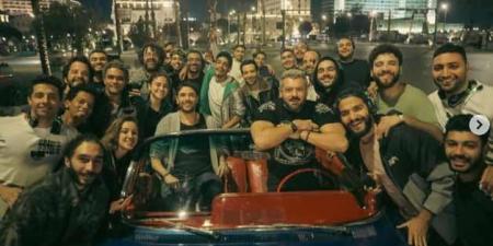 بالبلدي : كيف احتفل أبطال فيلم ولاد رزق ج3 بانتهاء التصوير