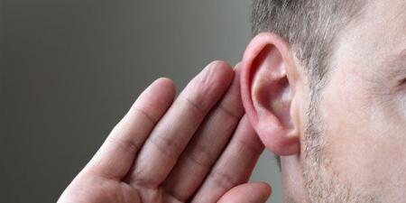 بالبلدي : هل تعاني من مشكلة في السمع؟.. أخصائية تكشف السبب