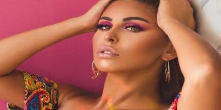 بالبلدي: مي
      سليم
      تتألق
      بالأسود
      في
      جلسة
      تصوير
      جديدة