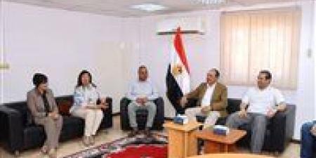 بالبلدي: محافظ
      دمياط
      ووزير
      قطاع
      الأعمال
      يزوران
      شركة
      الغزل
      والنسيج
      لهذا
      السبب