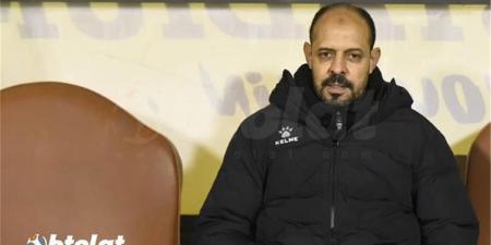 بالبلدي : عماد
النحاس
يحسم
مصيره
مع
المصري
بعد
التتويج
بـ
كأس
الرابطة
المصرية