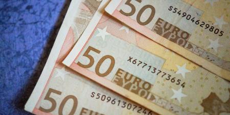 بالبلدي : سعر
      اليورو
      اليوم
      في
      البنوك
      المصرية
      الإثنين
      8
      يونيو
      2026..
      استقرار
      ملحوظ