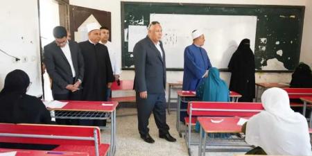 محافظ
مطروح
يتابع
امتحانات
الإعدادية
العامة
والثانوية
الأزهرية
ويطمئن
على
انتظام
اللجان