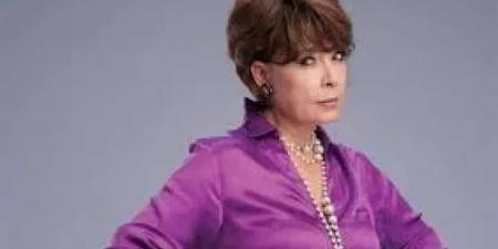 أنوشكا
      تكشف
      تفاصيل
      رحلتها
      من
      الغناء
      إلى
      التمثيل
      والتزامها
      بأخلاقيات
      العمل