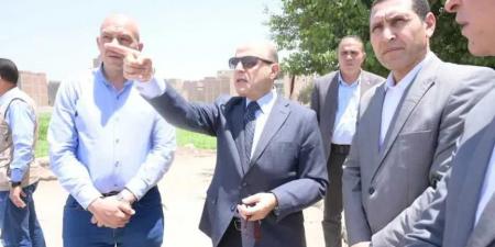 من
قلب
شوارع
المحلة
الكبرى..
محافظ
الغربية
يتابع
الخدمات
ميدانيًا
