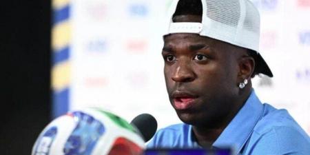 بالبلدي : كأس
      العالم
      2026..
      فينيسيوس
      يٌشيد
      بقوة
      منتخب
      المغرب:«يستحق
      لقب
      برازيل
      إفريقيا»