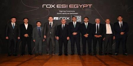 بالبلدي : وزير
      الصناعة:
      تصنيع
      سيارات
      ROX
      في
      مصر
      خطوة
      جديدة
      لتوطين
      صناعة
      السيارات
      والوصول
      لإنتاج
      100
      ألف
      سيارة
      سنويًا