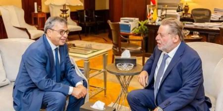 محافظ
      البنك
      المركزي
      المصري
      يبحث
      مع
      نظيره
      التونسي
      أوجه
      التعاون
      المشترك
      بين
      الجانبين