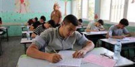بالبلدي : امتحانات
      الثانوية
      العامة
      2026..
      أسئلة
      اللغة
      الثانية
      اختيارية
      فقط
