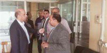 بالبلدي: وزير
      العمل
      يفاجئ
      مكتب
      العاشر
      من
      رمضان
      ويؤكد:
      جميع
      خدمات
      الوزارة
      مجانية
      للمواطنين