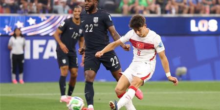 بالبلدي : فيديو
      |
      بهدف
      قاتل..
      منتخب
      تركيا
      يهزم
      أمريكا
      بثلاثية
      وينهي
      مشواره
      في
      كأس
      العالم