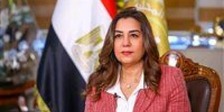بالبلدي: منال
      عوض
      تتلقى
      تقريرًا
      حول
      المرور
      الميداني
      على
      عدد
      من
      مدن
      محافظتي
      مطروح
      والقاهرة