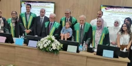 النائب
      خالد
      عيش
      يهنيء
      الوزير
      محمد
      سعفان
      لحصولة
      علي
      درجة
      الدكتوراة
      متمنيًا
      له
      دوام
      التوفيق