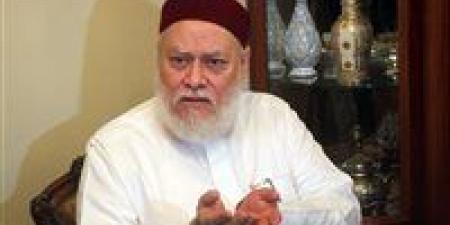 بالبلدي: علي
      جمعة:
      الأنس
      بالله
      يزداد
      بالطاعة
      ويقترن
      دائمًا
      بالأدب
      والخشوع