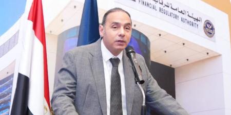 بالبلدي : رئيس
      هيئة
      الرقابة
      المالية
      يصدر
      قرارًا
      لتيسير
      اعتماد
      عقود
      التأمين
      الجماعي