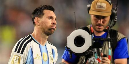 بالبلدي : ميسي
      ينتقد
      أداء
      الأرجنتين
      بعد
      التأهل
      الصعب
      لمواجهة
      مصر:
      لا
      أحد
      يمنحك
      شيئًا
      مجانيًا