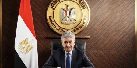 وزير
      السياحة:
      معاقبة
      66
      شركة
      سياحية
      بسبب
      مخالفات
      موسم
      العمرة
      الماضي