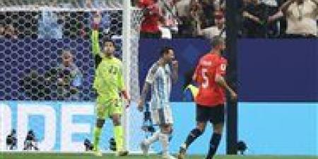 بالبلدي: رسالة
جوهر
نبيل
إلى
منتخب
مصر
بعد
وداع
المونديال
امام
الأرجنتين