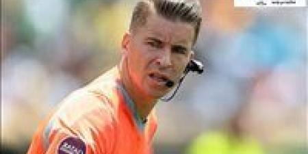 بالبلدي: محمد
      الصباحي:
      لاعب
      الأرجنتين
      كان
      يستحق
      الطرد
      بعد
      اعتدائه
      على
      إمام
      عاشور