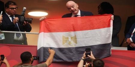بالبلدي: في
مشهد
لافت..
جياني
إنفانتينو
يفاجئ
الجماهير
برفع
العلم
المصري
خلال
مباراة
سويسرا
وكولومبيا
