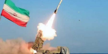 الحرس
الثوري
يتبنى
استهداف
قاعدة
الأزرق
في
الأردن
بـ10
صواريخ