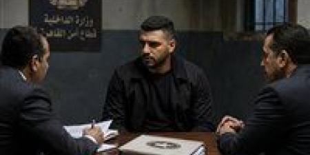 بالبلدي: فرد
أمن:
جون
نخنوخ
استدعاني
لمأمورية
وقال
إن
صبري
له
أموال
عند
شخص