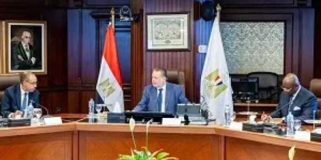 إسلام
      عزام:
      ضريبة
      الدمغة
      تُطبق
      رسميًا
      على
      تداولات
      البورصة..
      وقريبًا
      تفعيل
      الشورت
      سيلينج