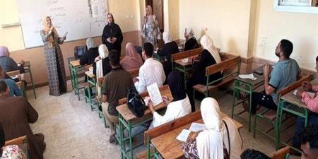 بالبلدي: جامعة
      دمنهور
      توسع
      قوافل
      محو
      الأمية
      بالبحيرة
      بمشاركة
      عشرات
      المتطوعين