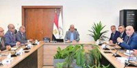 بالبلدي: وزير
      الري
      يتابع
      تطوير
      منظومة
      عمل
      الورش
      التابعة
      للوزارة