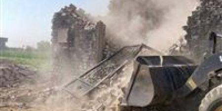 بالبلدي: محافظ
      الجيزة
      يتابع
      إزالة
      التعديات
      على
      الأراضي
      الزراعية
      وأملاك
      الدولة
      بأطفيح