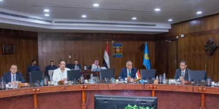 مجلس
      جامعة
      طنطا
      يرسم
      خارطة
      المستقبل
      والتوسع
      الدولي