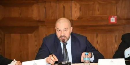 الأهلي
      يهنئ
      أحمد
      دياب
      على
      فوزه
      برئاسة
      رابطة
      الأندية
      المحترفة
      بالتزكية
